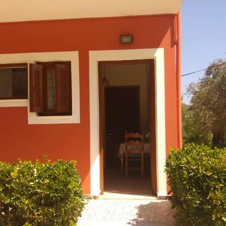 Geramia Apartment Melíssia Exterior photo